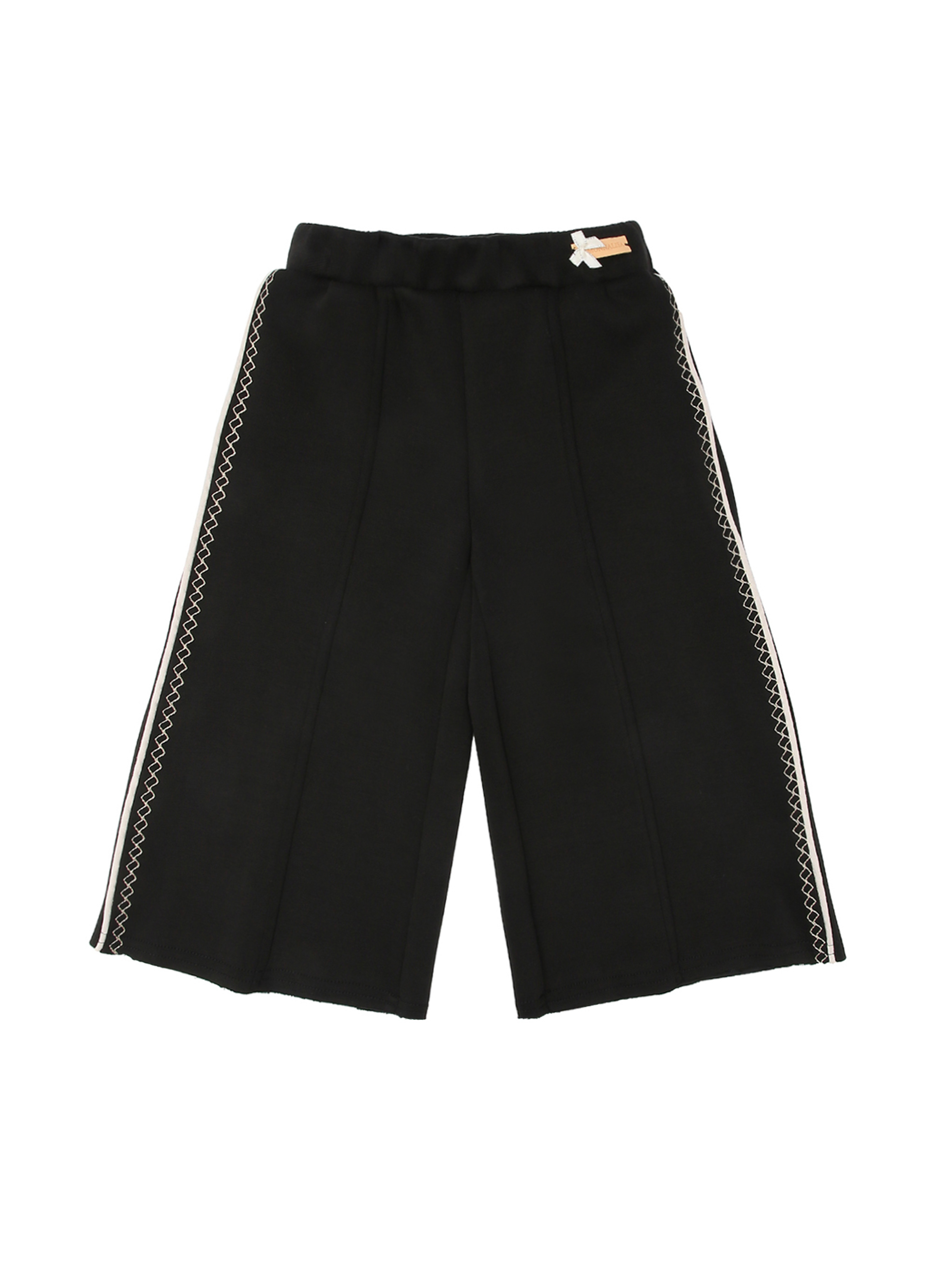 Трикотажные брюки на резинке